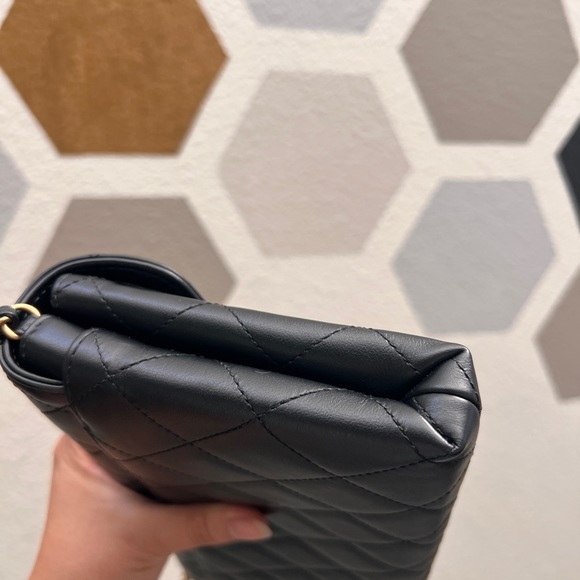 Chanel black Enchained clutch bag brand new condition - Picture 9 of 14